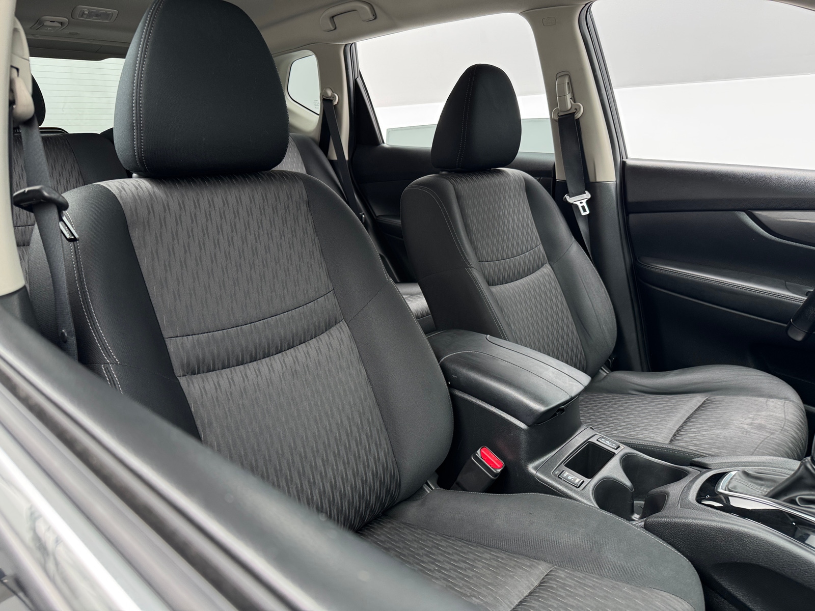 Thumbnail: 2019 Nissan Rogue - 2