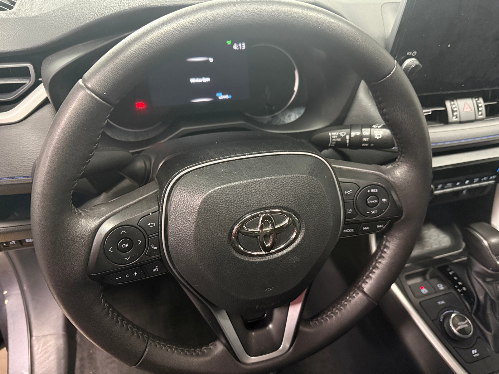 Thumbnail: 2023 Toyota RAV4 - 4