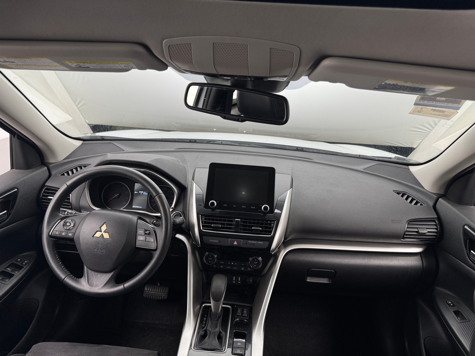 Thumbnail: 2022 Mitsubishi Eclipse Cross - 3