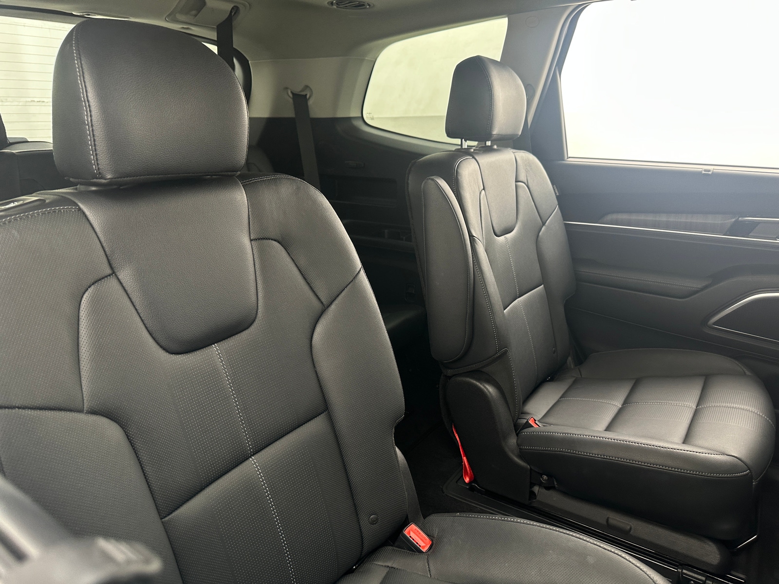 Thumbnail: 2023 Kia Telluride - 5