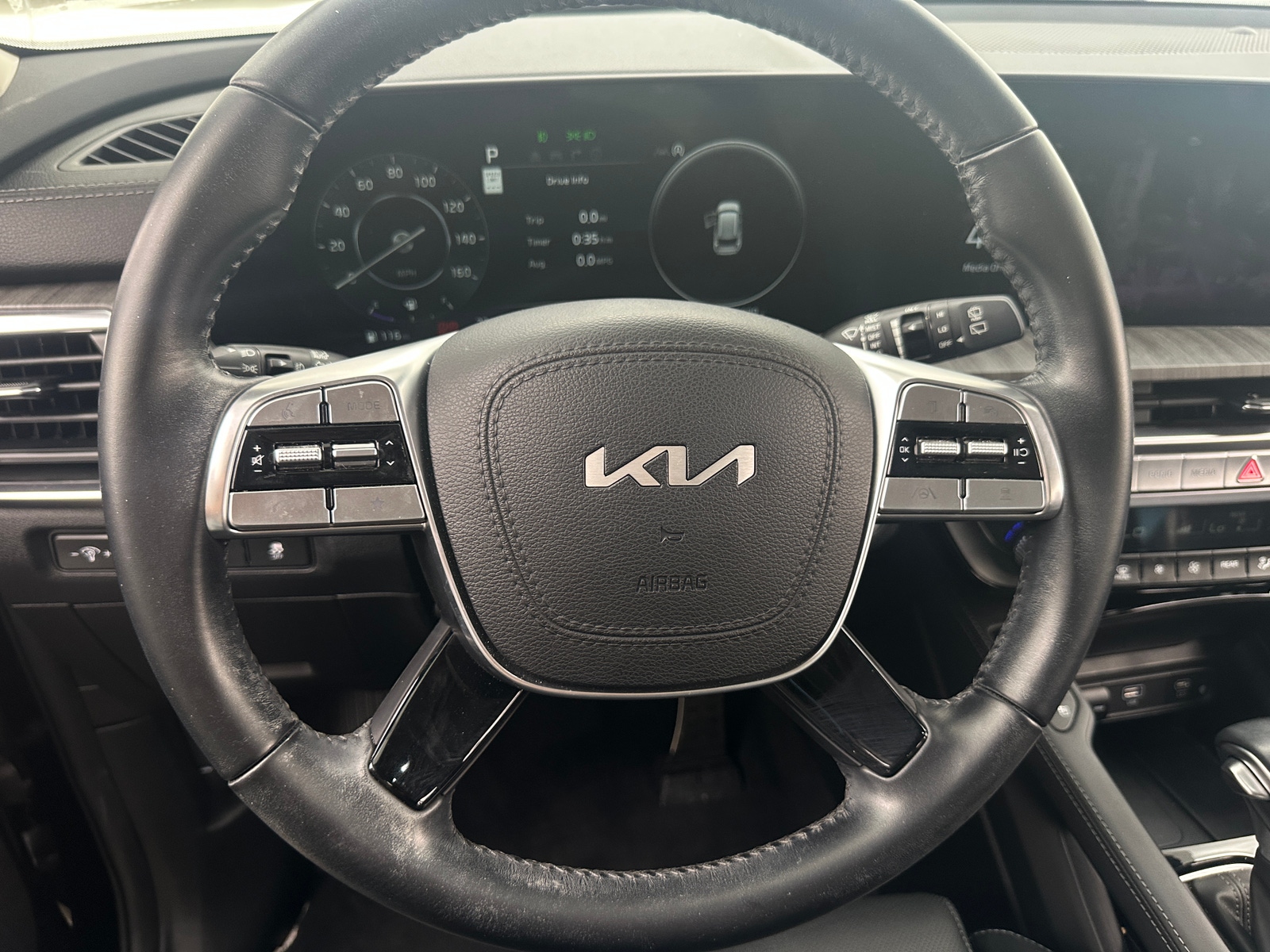 Thumbnail: 2023 Kia Telluride - 4