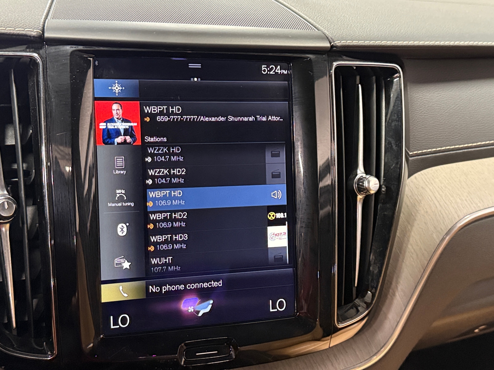 Thumbnail: 2018 Volvo XC60 - 3