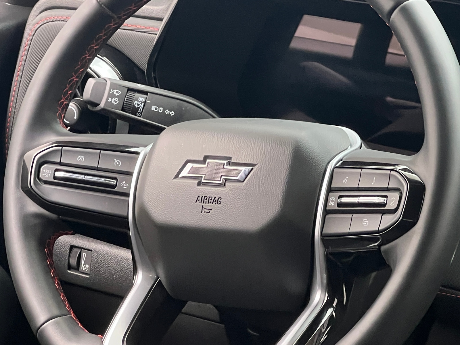 Thumbnail: 2024 Chevrolet Colorado - 5