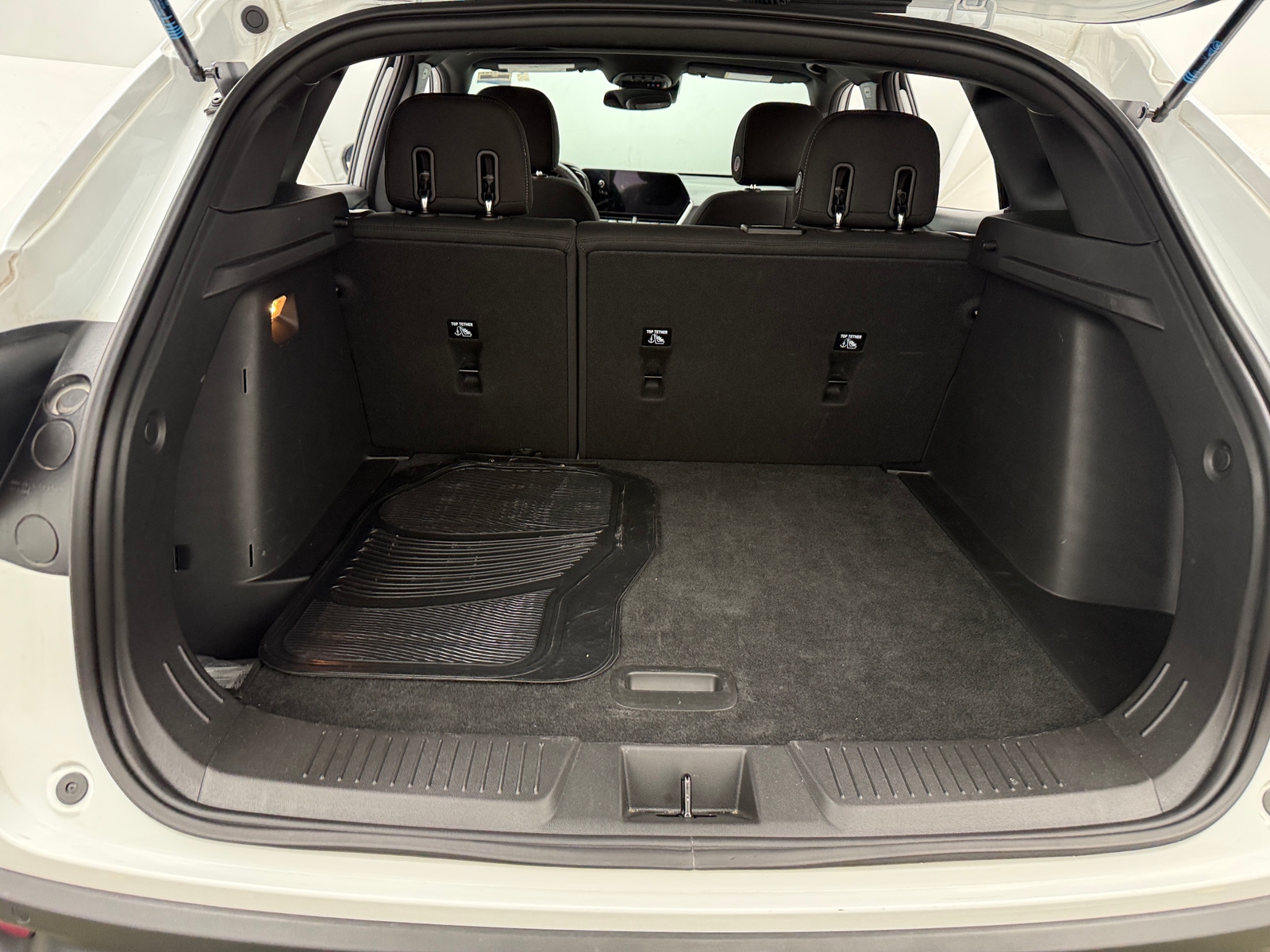 Thumbnail: 2025 Chevrolet Trax - 7