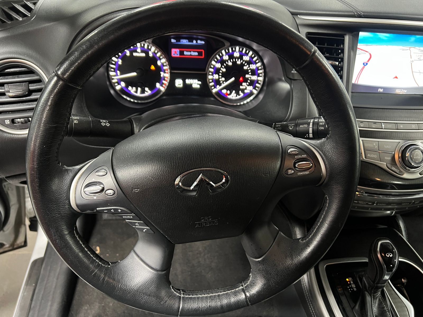 Thumbnail: 2017 INFINITI QX60 - 4