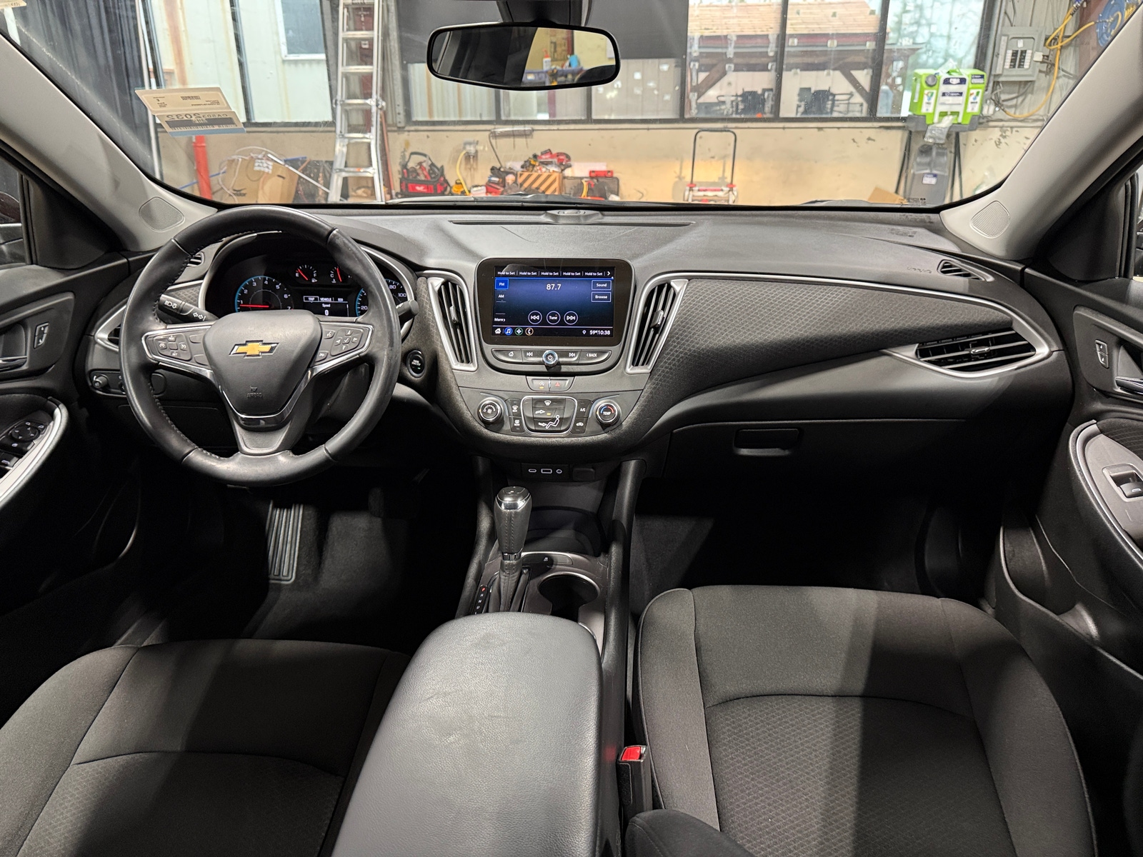 Thumbnail: 2020 Chevrolet Malibu - 3