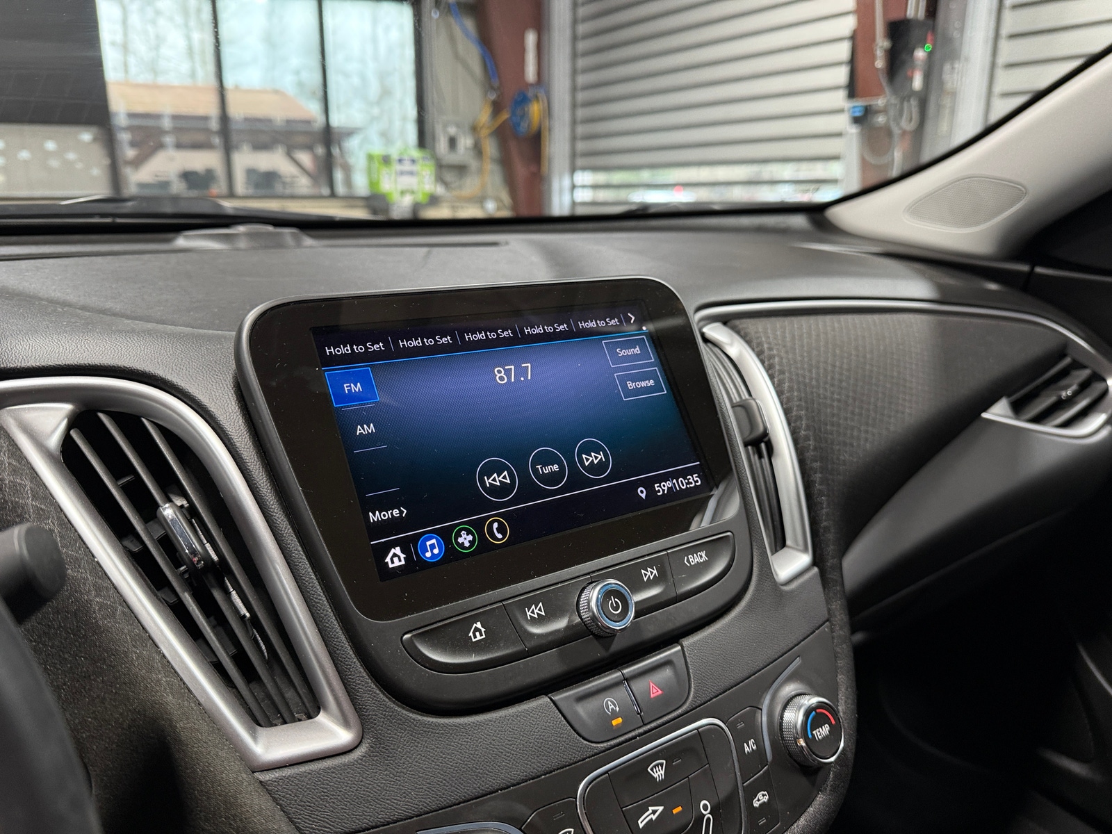 Thumbnail: 2020 Chevrolet Malibu - 4