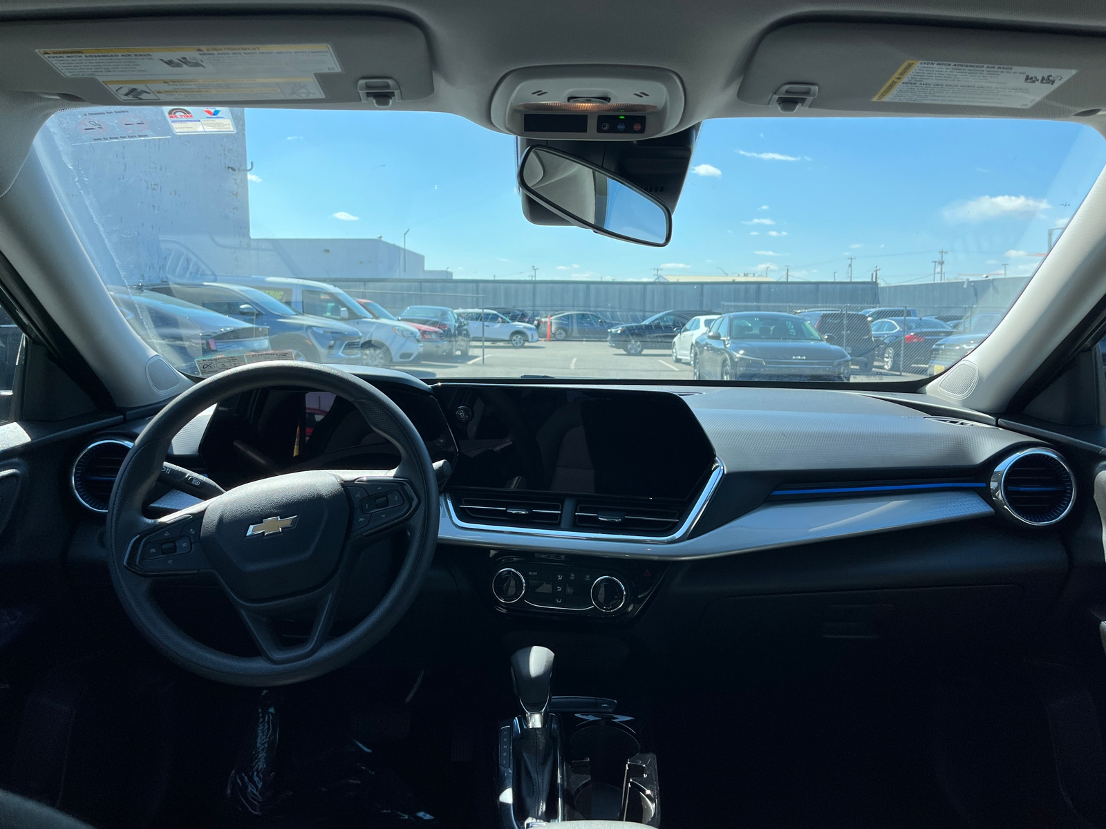 Thumbnail: 2025 Chevrolet Trax - 3