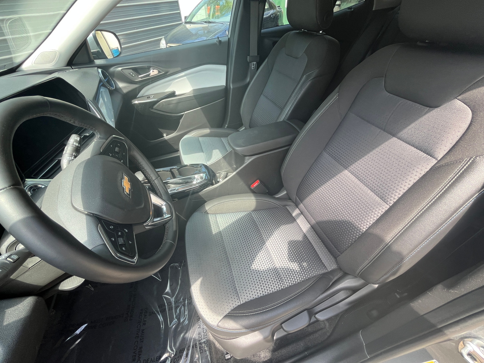 Thumbnail: 2025 Chevrolet Trax - 2