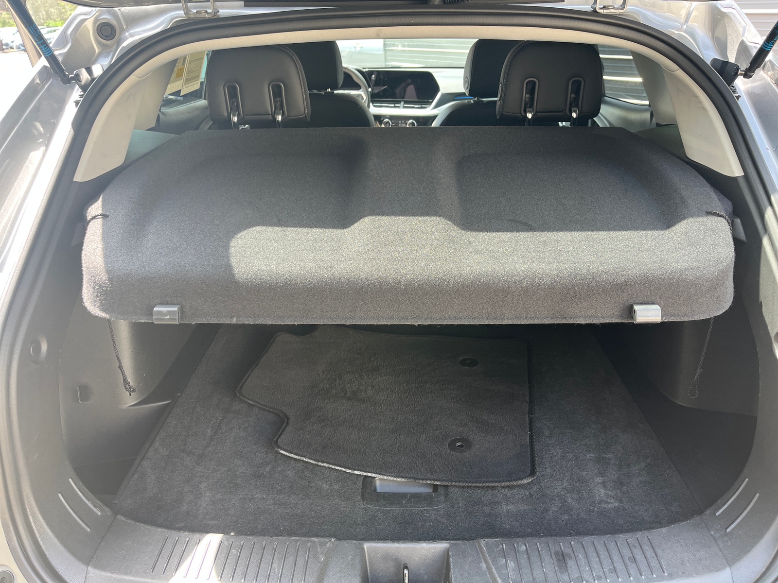 Thumbnail: 2025 Chevrolet Trax - 4