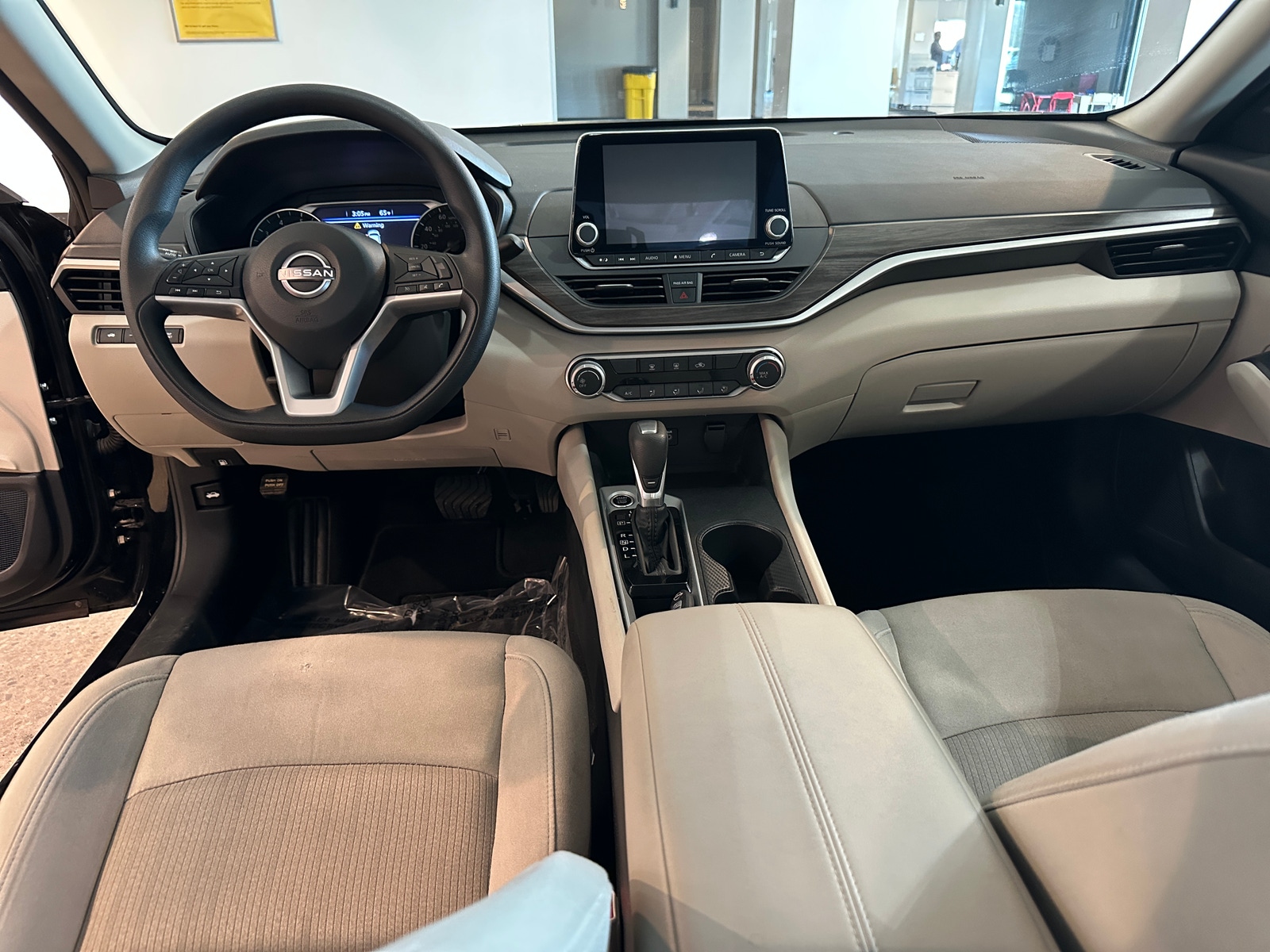 Thumbnail: 2025 Nissan Altima - 3