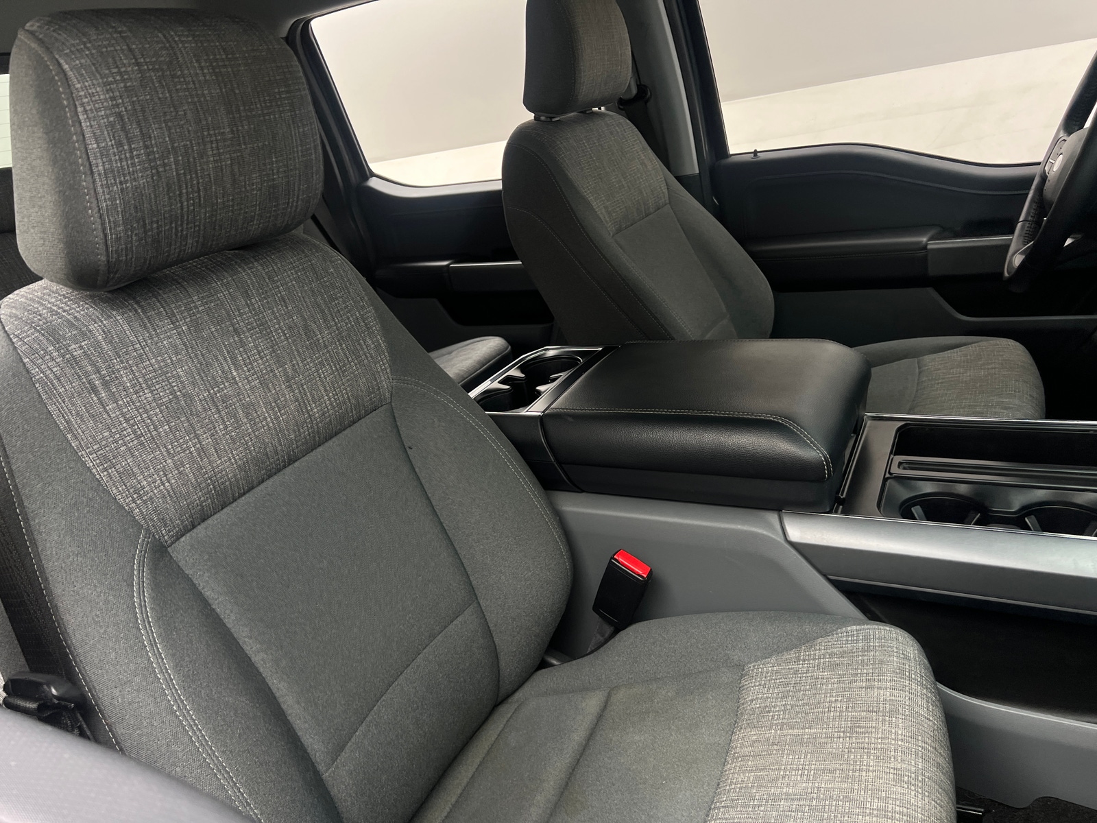 Thumbnail: 2022 Ford Econoline - 2