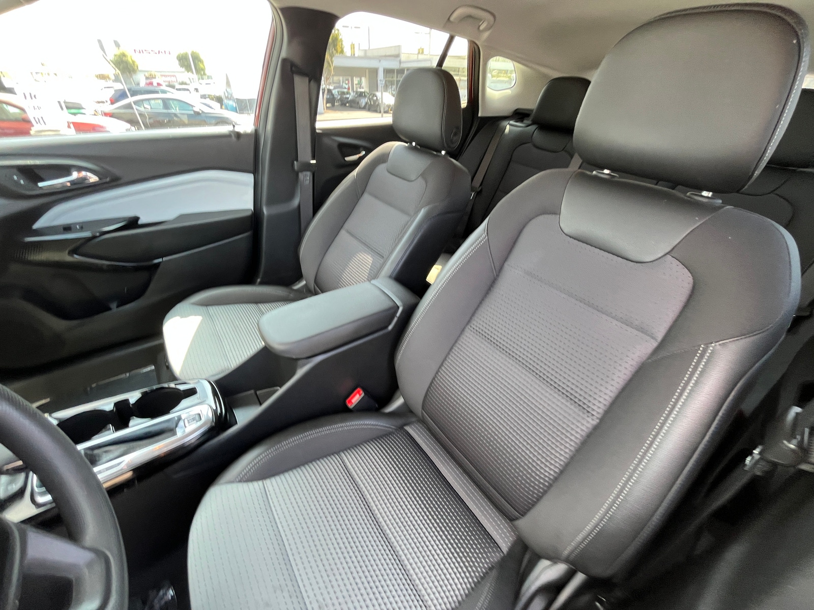 Thumbnail: 2025 Chevrolet Trax - 2