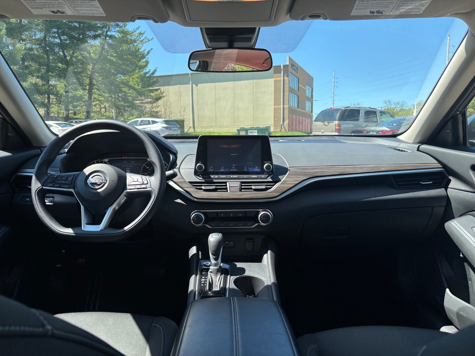 Thumbnail: 2025 Nissan Altima - 3