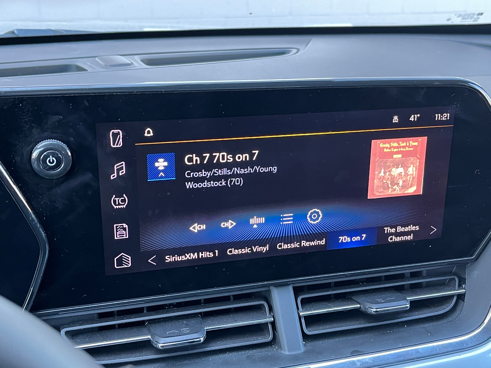 Thumbnail: 2025 Chevrolet Trax - 4