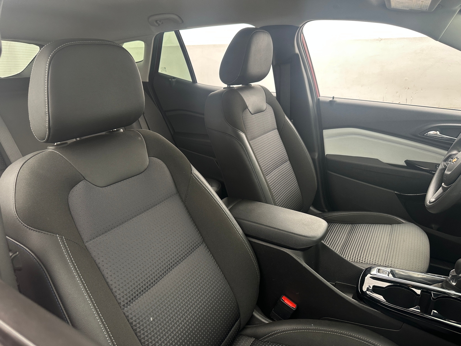 Thumbnail: 2025 Chevrolet Trax - 2