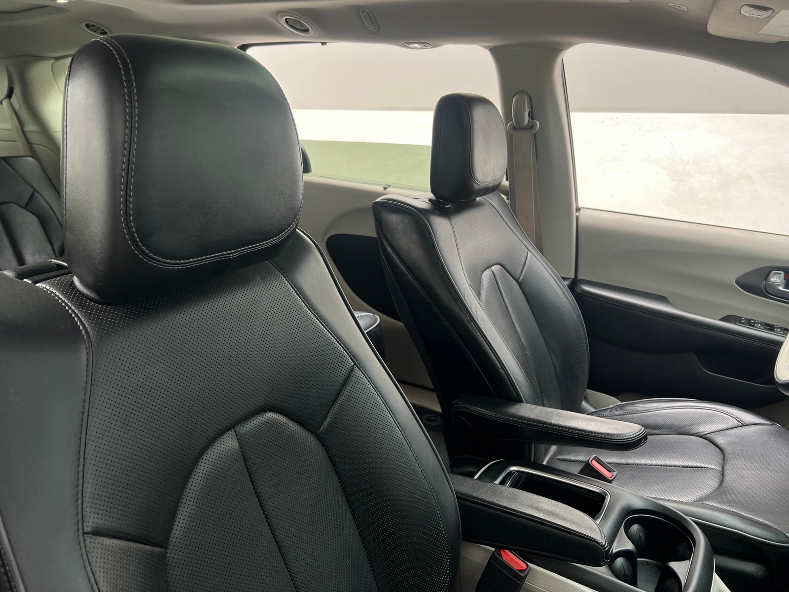 Thumbnail: 2018 Chrysler Pacifica - 2