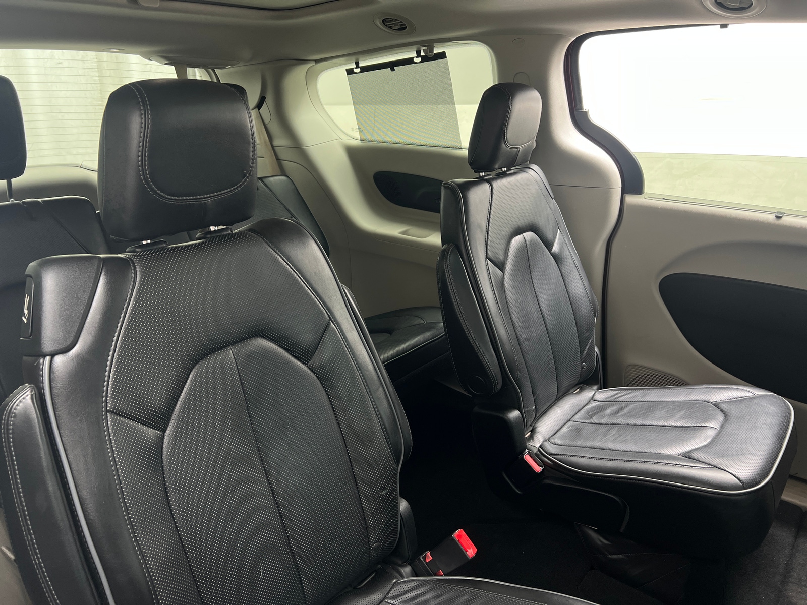 Thumbnail: 2018 Chrysler Pacifica - 6