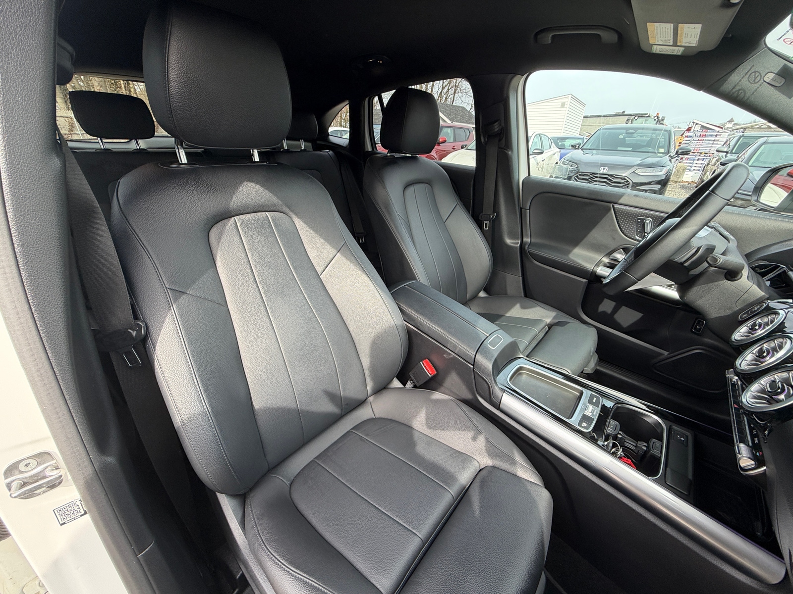 Thumbnail: 2025 Mercedes-Benz GLA - 2