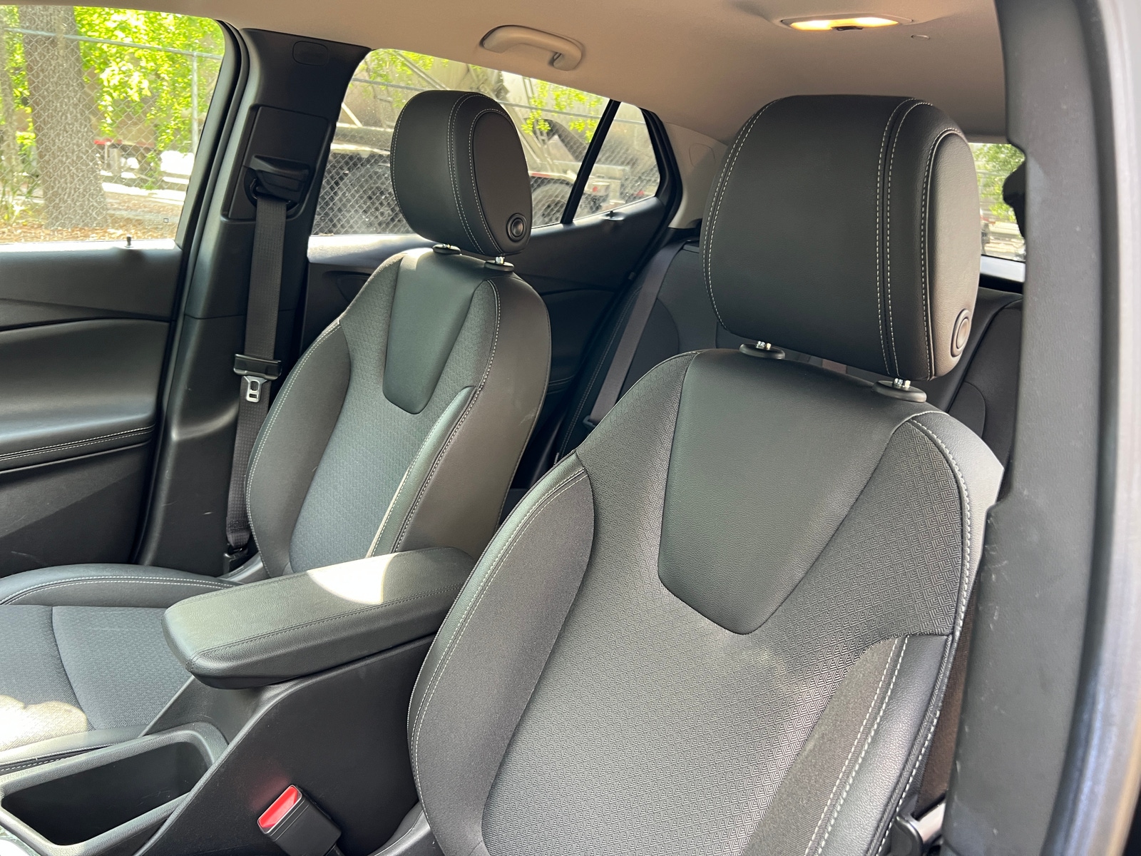 Thumbnail: 2025 Buick Encore GX - 2