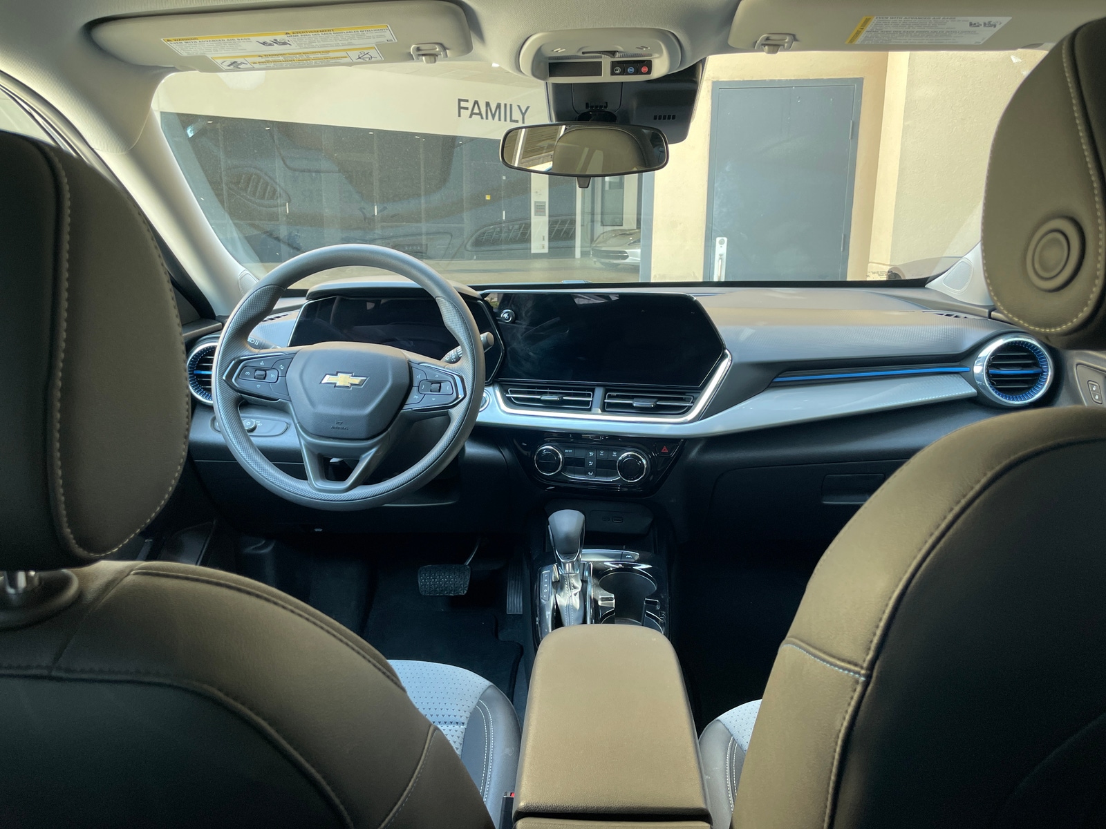 Thumbnail: 2025 Chevrolet Trax - 3