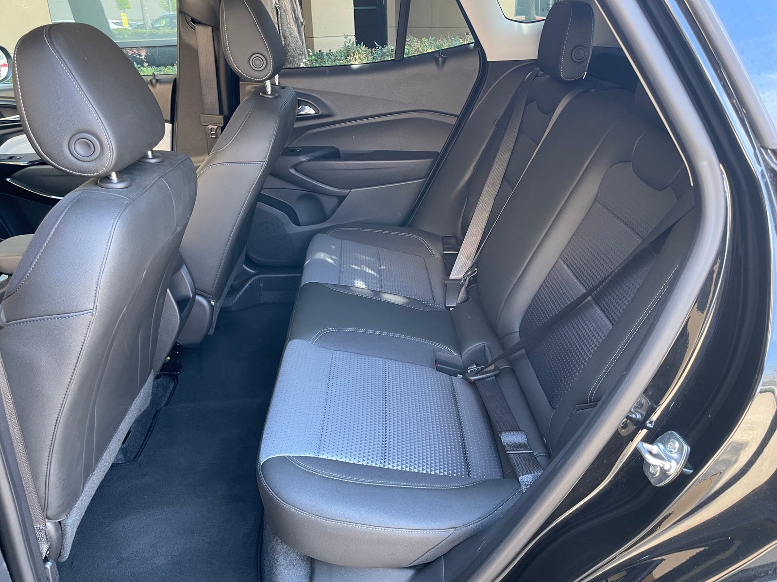 Thumbnail: 2025 Chevrolet Trax - 6