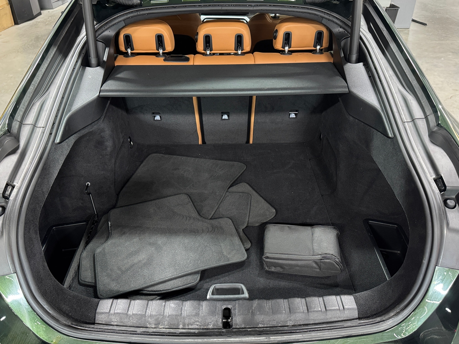 Thumbnail: 2024 BMW i4 - 6