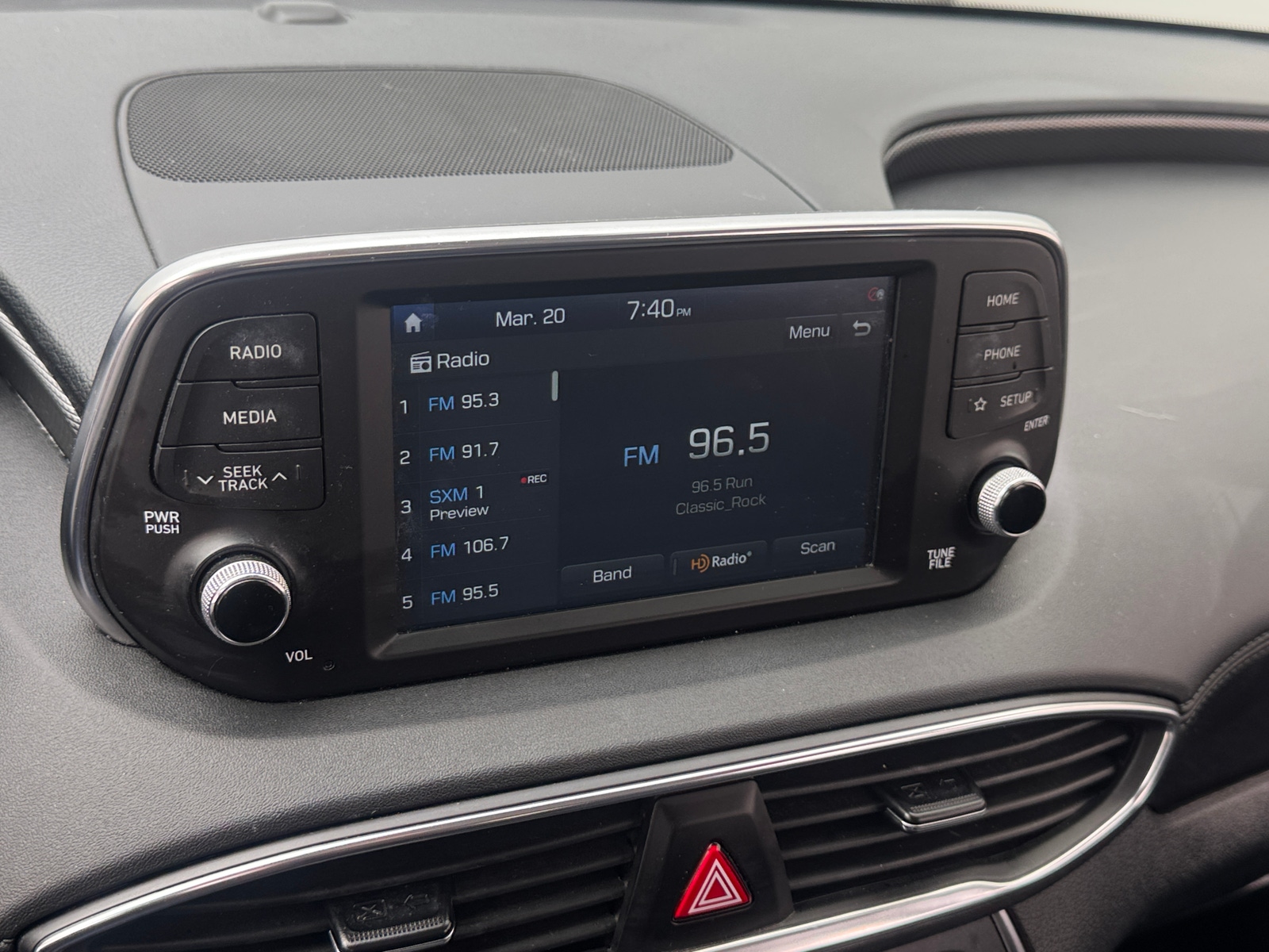 Thumbnail: 2020 Hyundai Santa Fe - 4