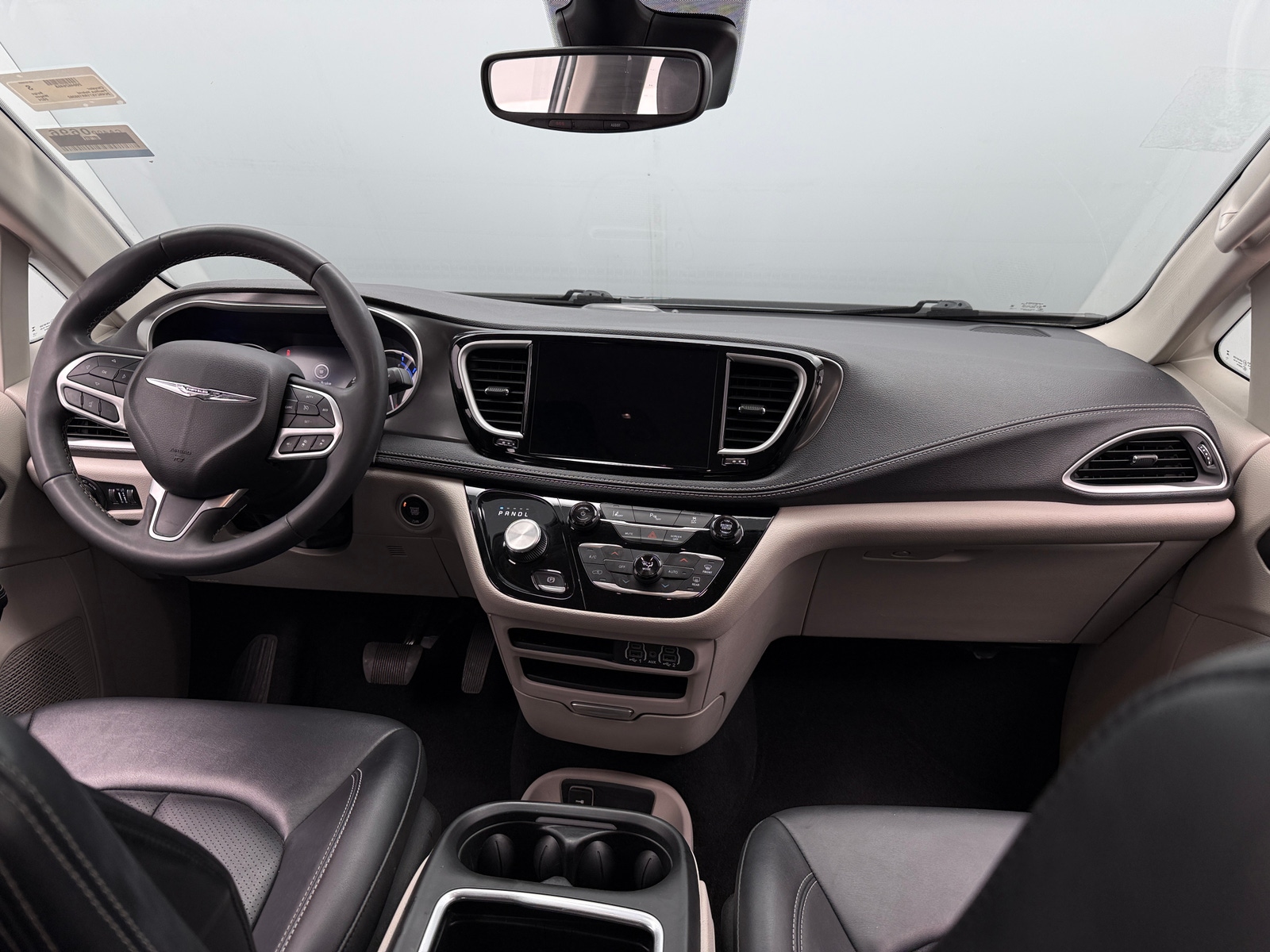 Thumbnail: 2024 Chrysler Pacifica - 2