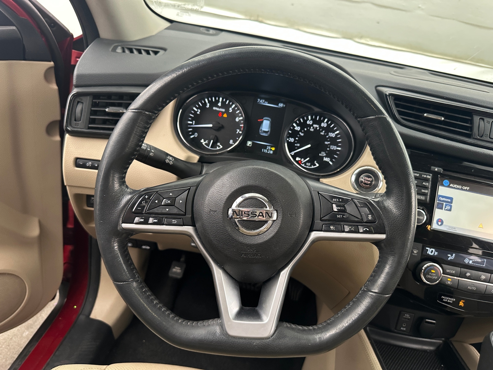 Thumbnail: 2017 Nissan Rogue - 4