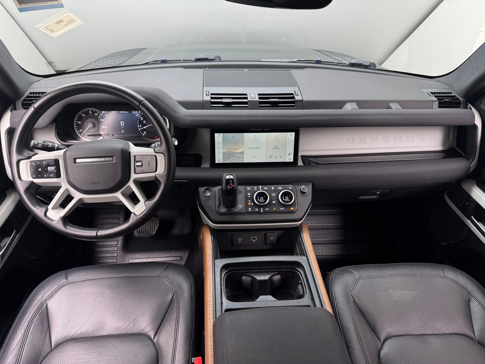 Thumbnail: 2023 Land Rover Defender - 2