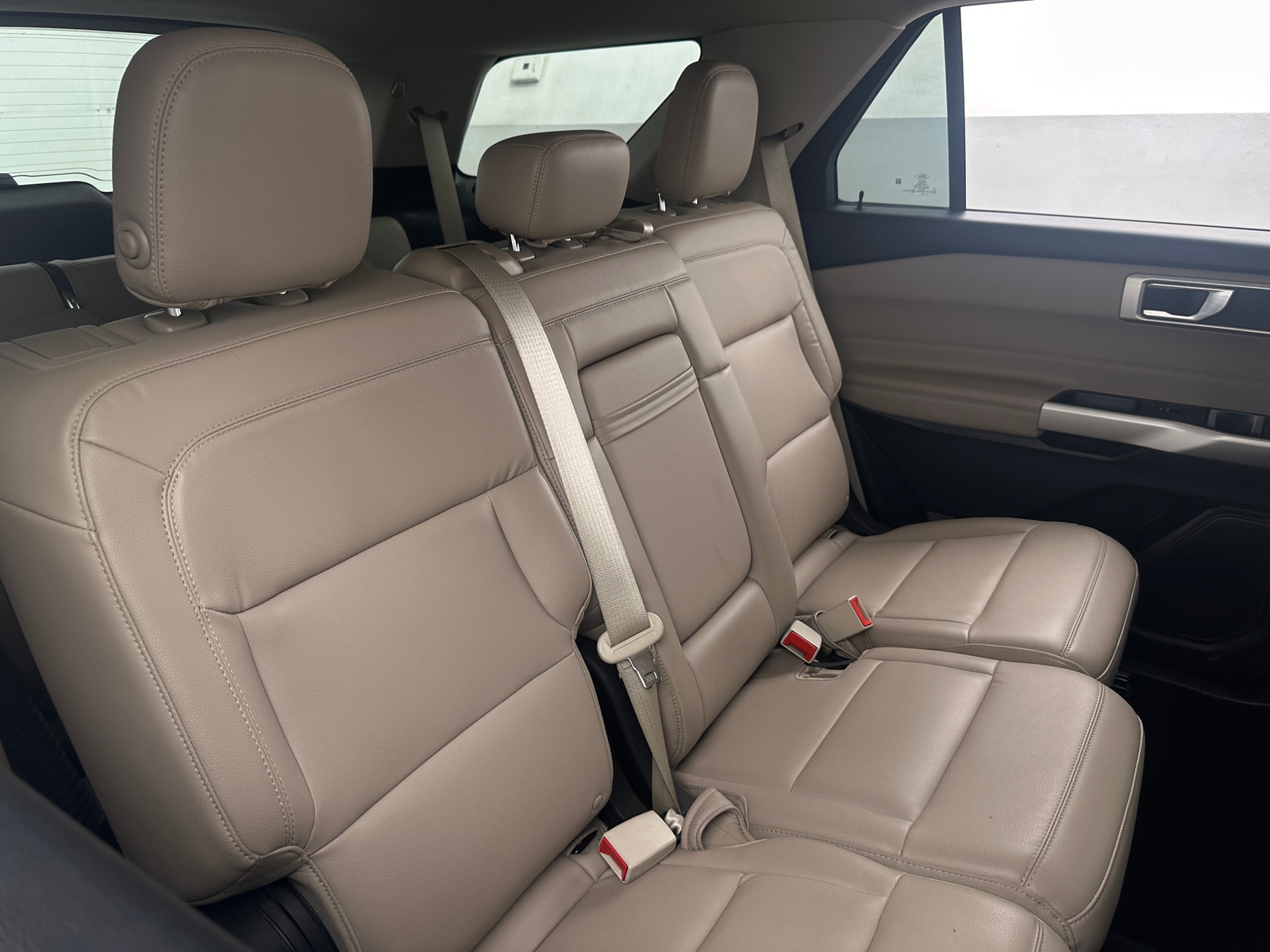 Thumbnail: 2020 Ford Explorer - 5