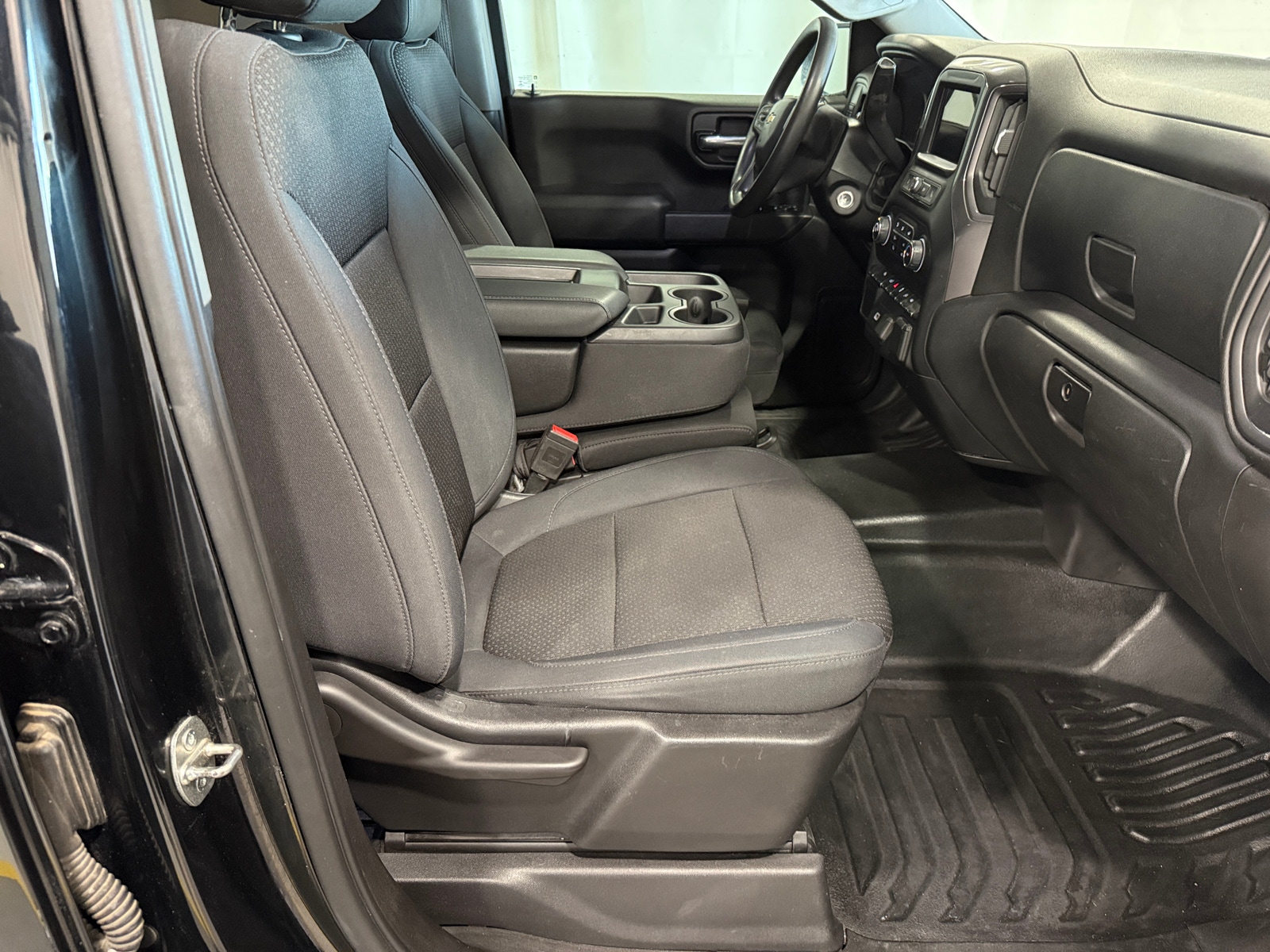 Thumbnail: 2019 Chevrolet Silverado 1500 - 2