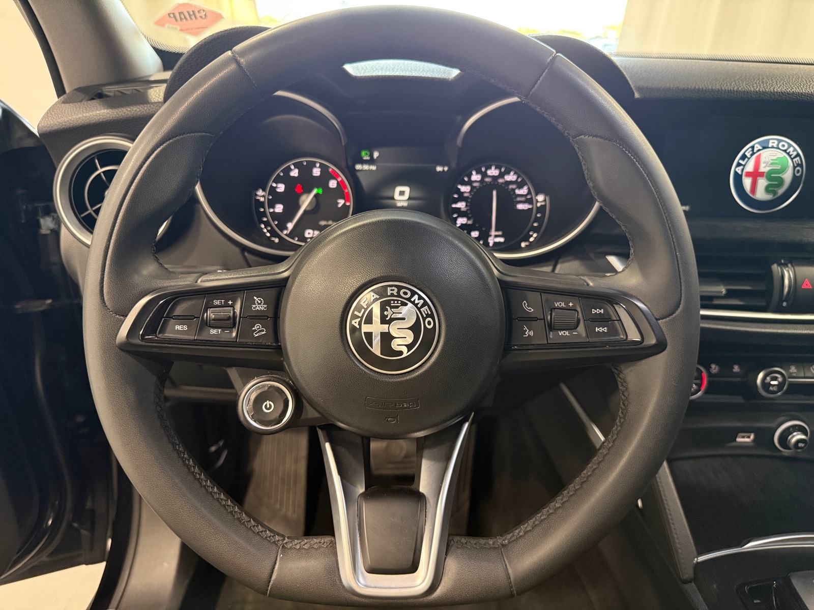 Thumbnail: 2021 Alfa Romeo Stelvio - 4