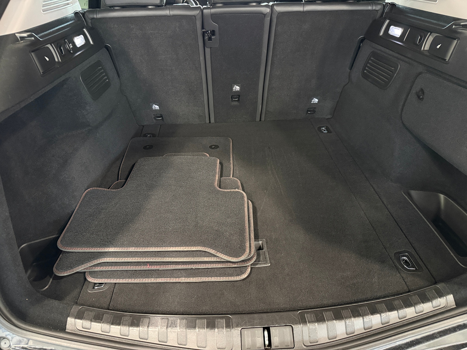 Thumbnail: 2021 Alfa Romeo Stelvio - 6