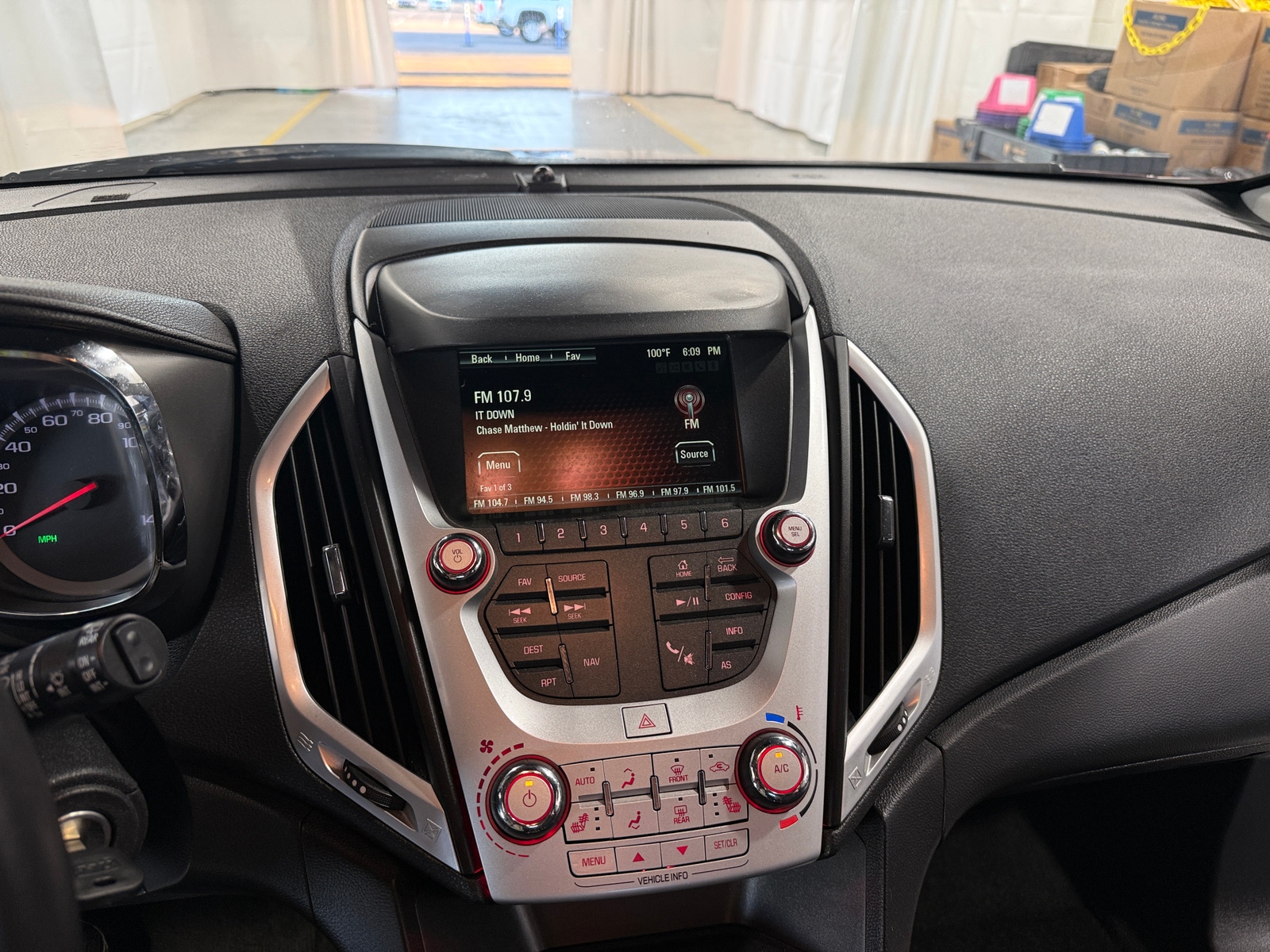 Thumbnail: 2017 GMC Terrain - 4