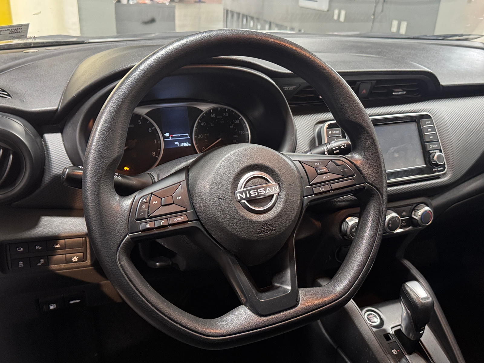 Thumbnail: 2023 Nissan Kicks - 5