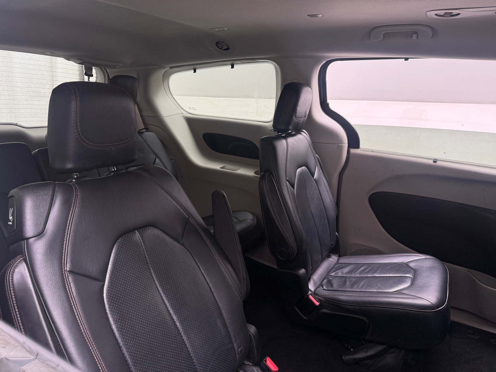 Thumbnail: 2017 Chrysler Pacifica - 5