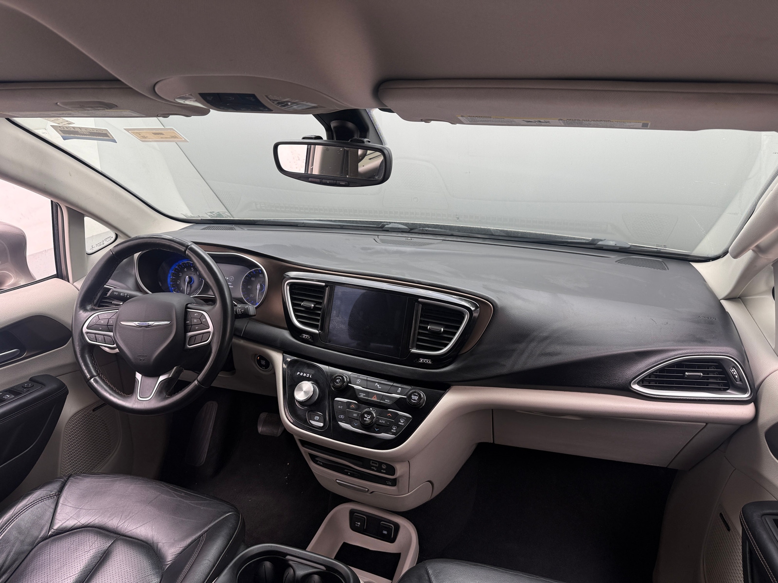 Thumbnail: 2017 Chrysler Pacifica - 2