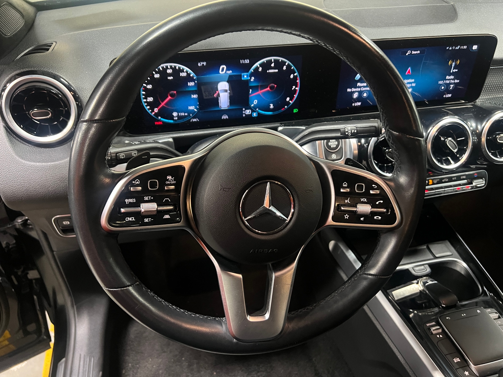 Thumbnail: 2023 Mercedes-Benz GLB - 4