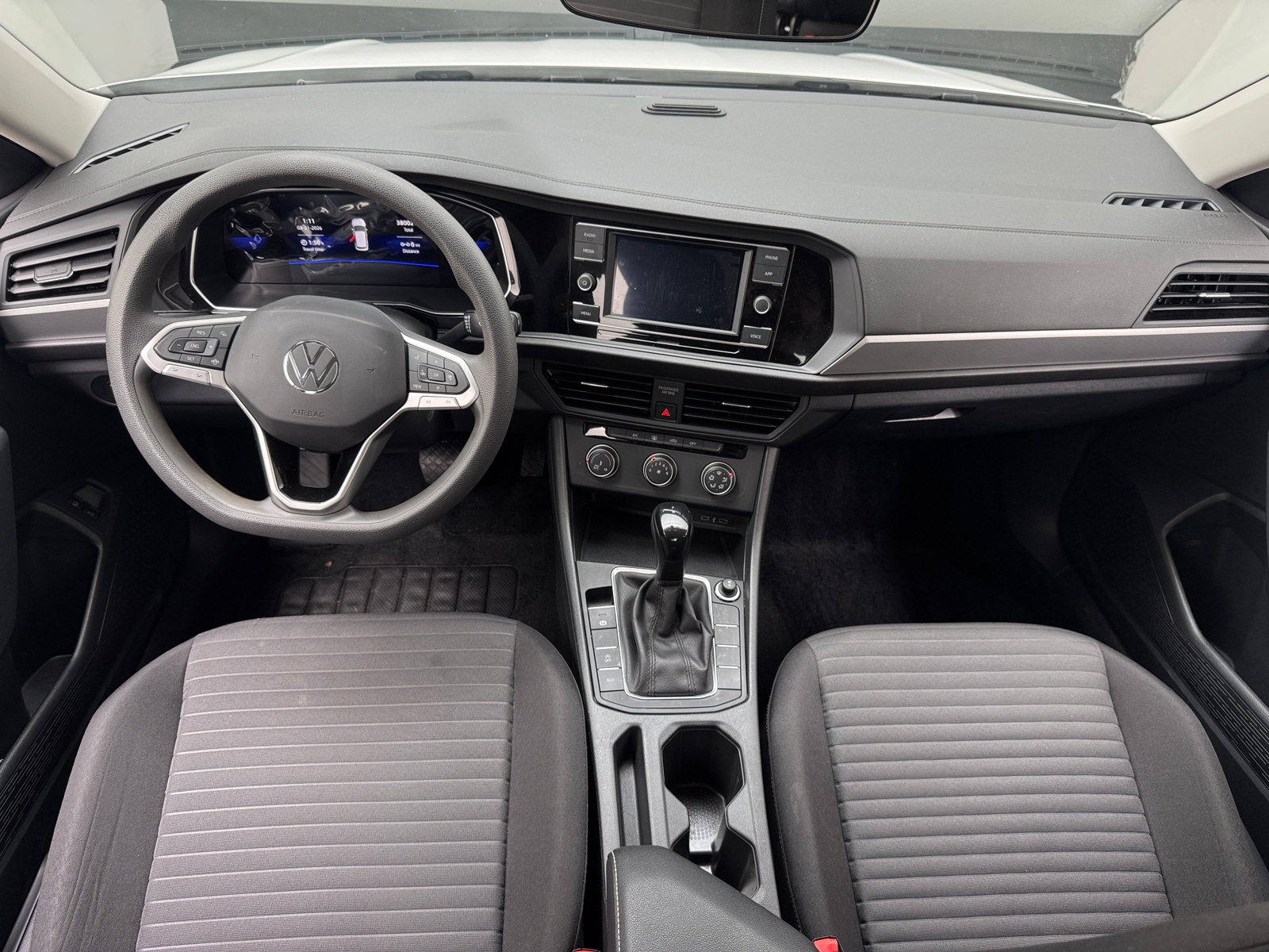 Thumbnail: 2023 Volkswagen Jetta - 3