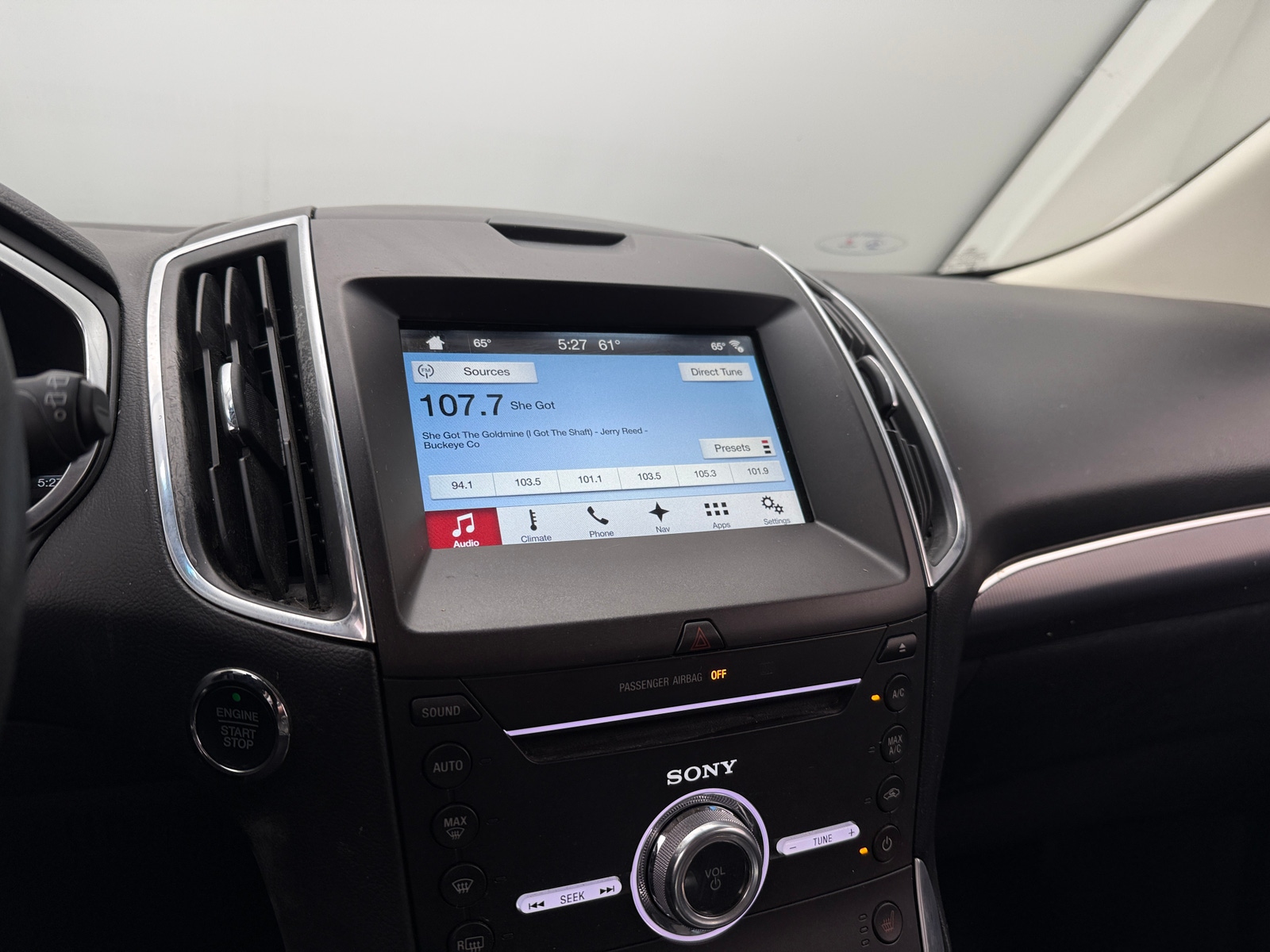 Thumbnail: 2018 Ford Edge - 3