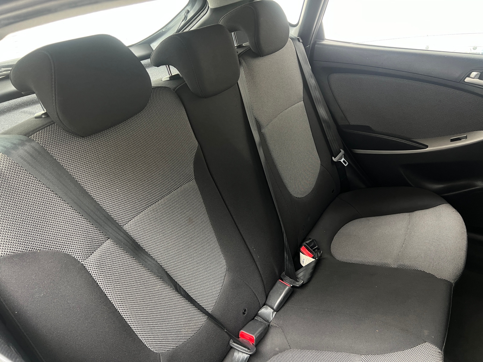 Thumbnail: 2012 Hyundai Accent - 6