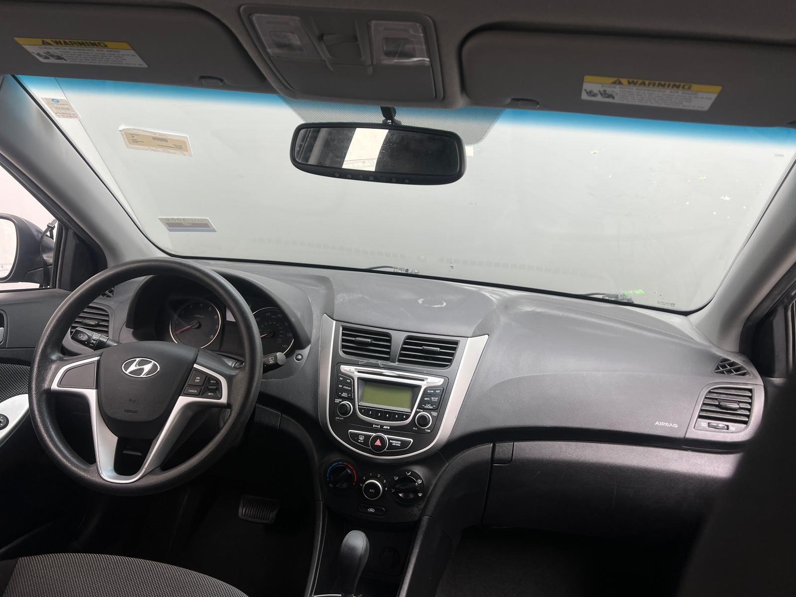 Thumbnail: 2012 Hyundai Accent - 3