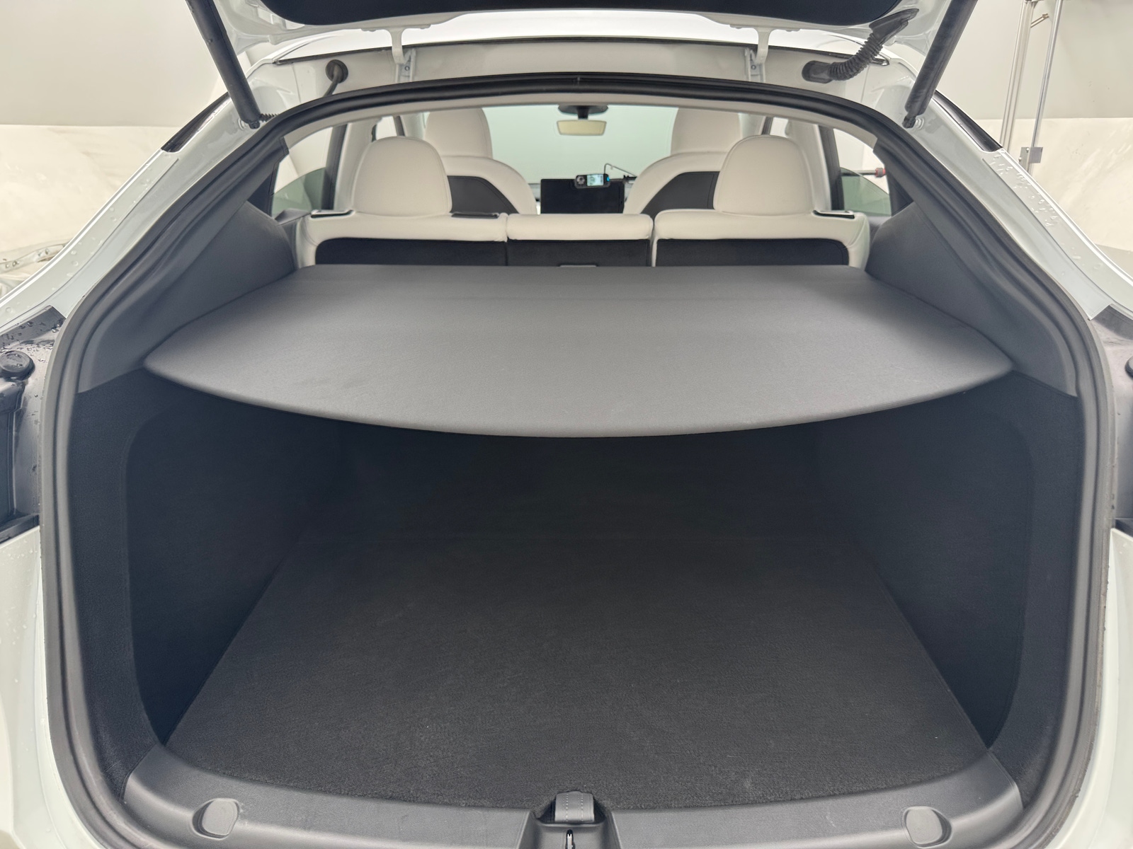 Thumbnail: 2024 Tesla Model Y - 6