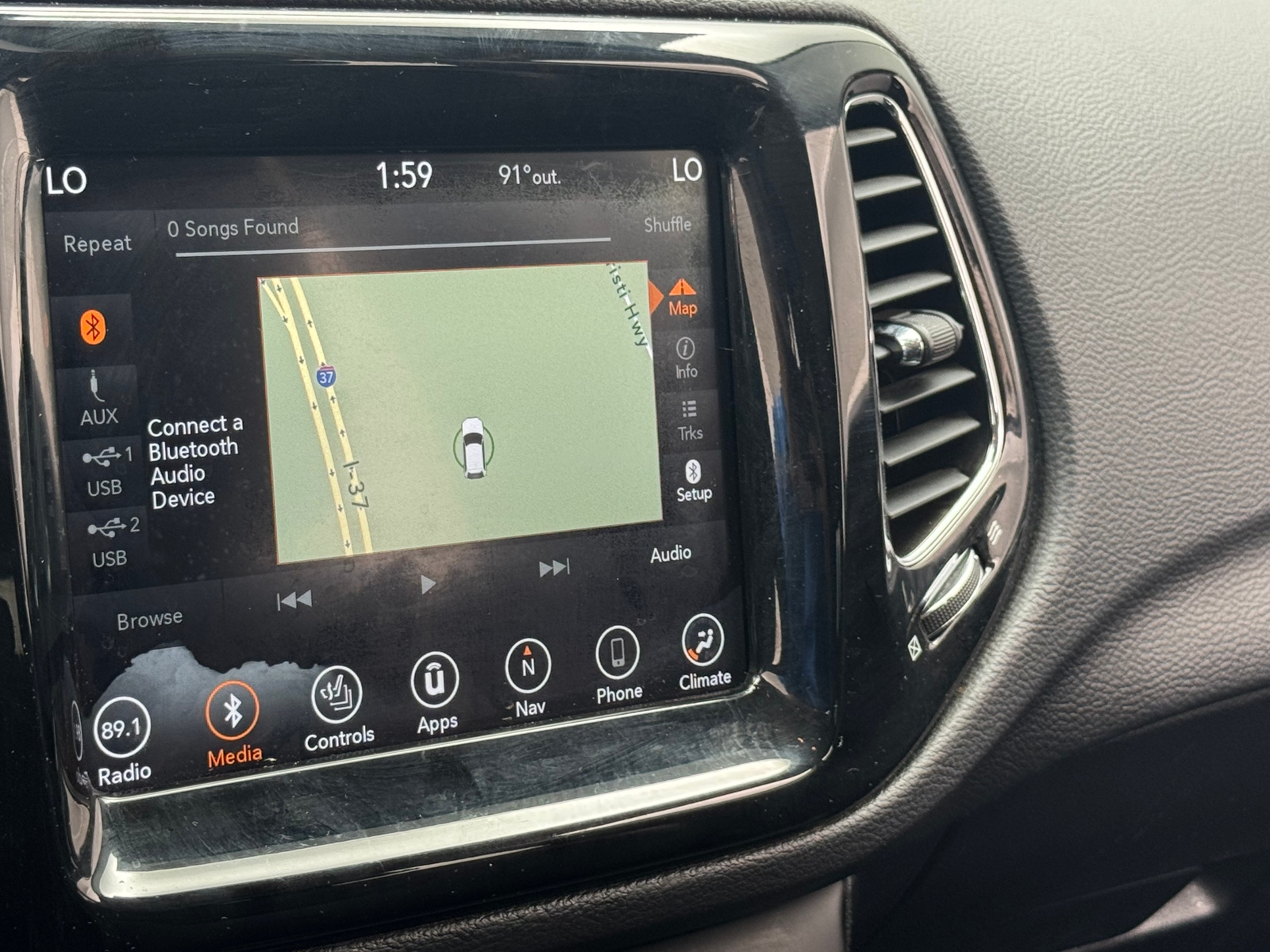 Thumbnail: 2020 Jeep Compass - 3