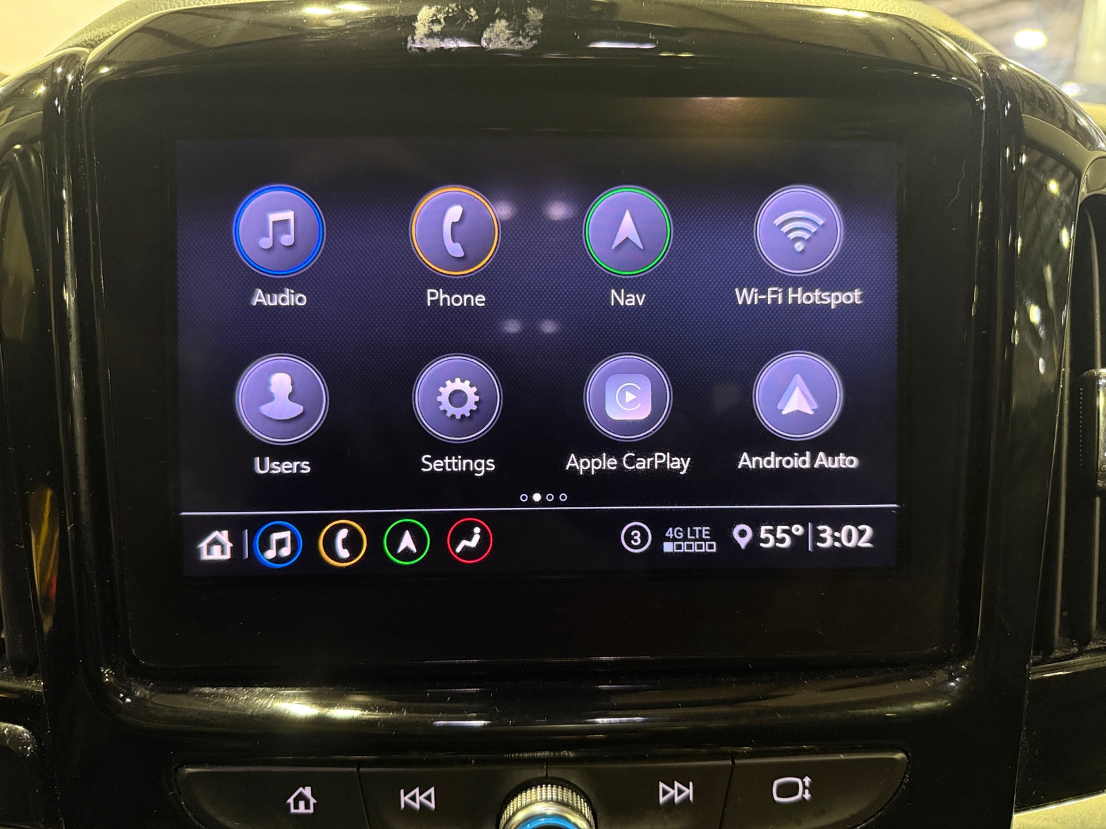 Thumbnail: 2020 Chevrolet Traverse - 3