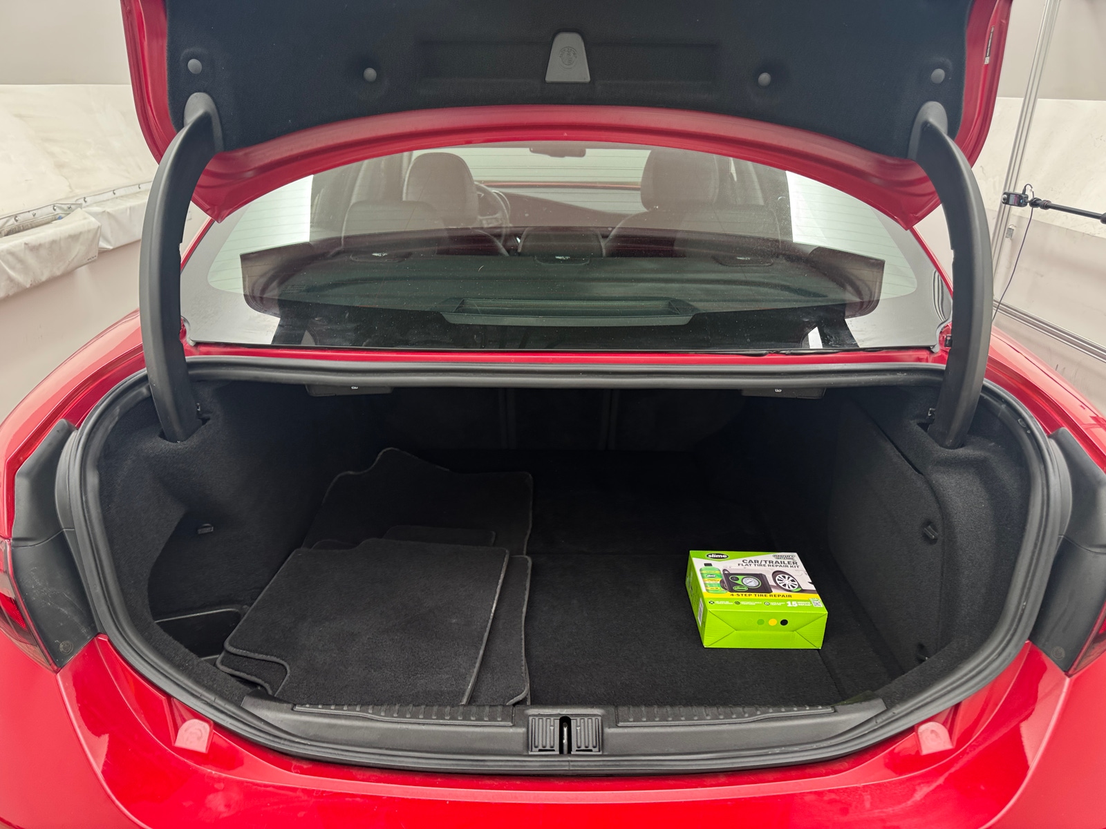 Thumbnail: 2020 Alfa Romeo Giulia - 6