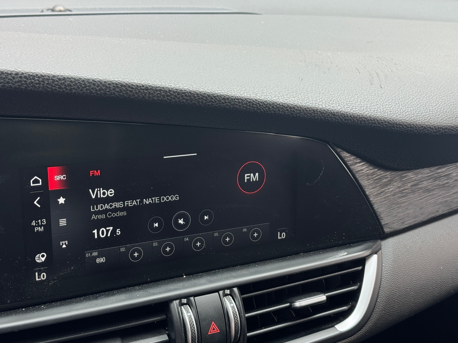 Thumbnail: 2020 Alfa Romeo Giulia - 3