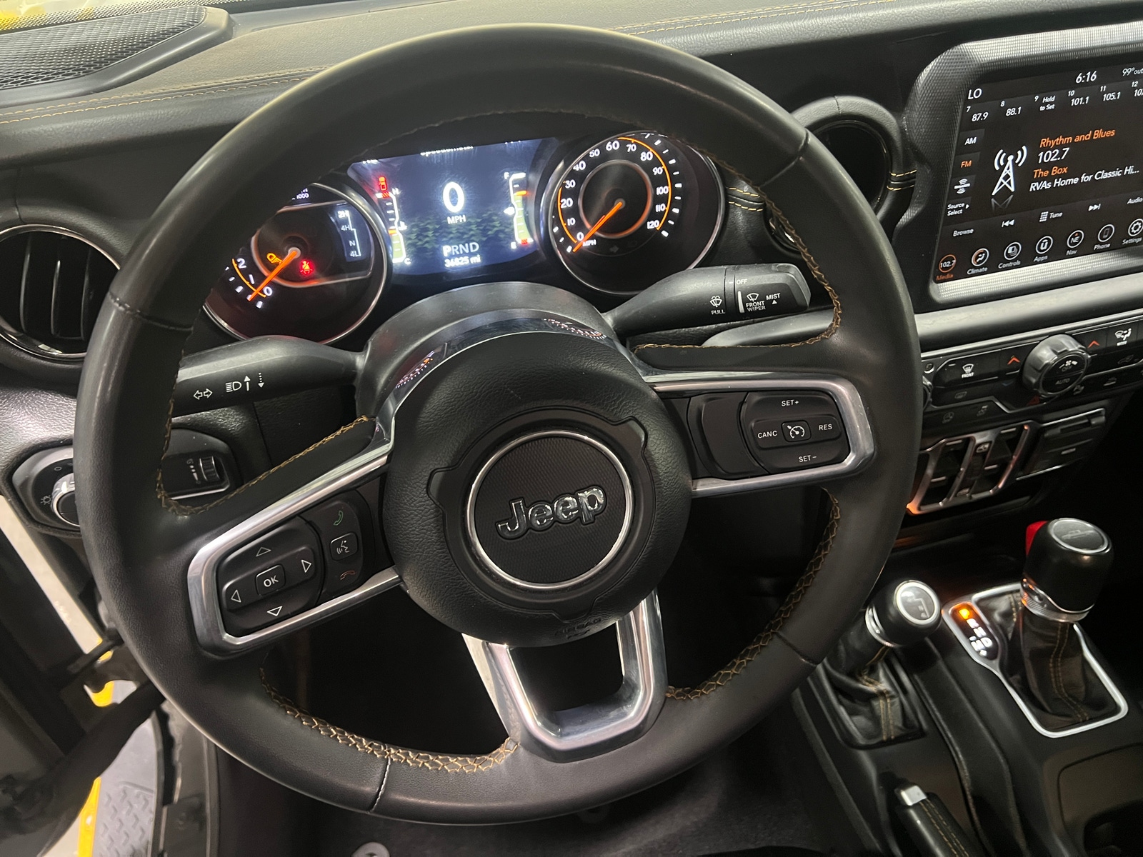 Thumbnail: 2023 Jeep Gladiator - 4